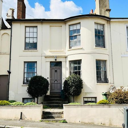 רייד 3 Bedroom House, St9, Ryde, Isle Of Wight מראה חיצוני תמונה